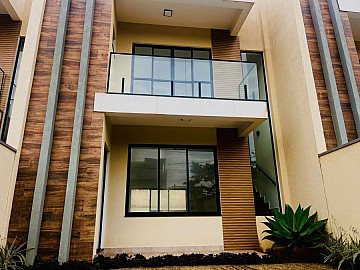 Sobrado � Venda